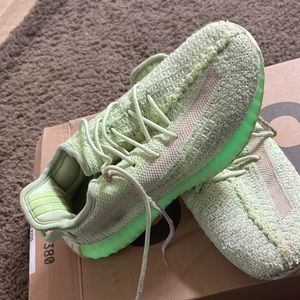 Yeezy kids like green